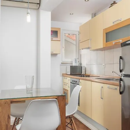 Cozy Maja Apartment